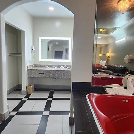 Scottish Inn & Suites Sam Houston Parkway Luaran gambar