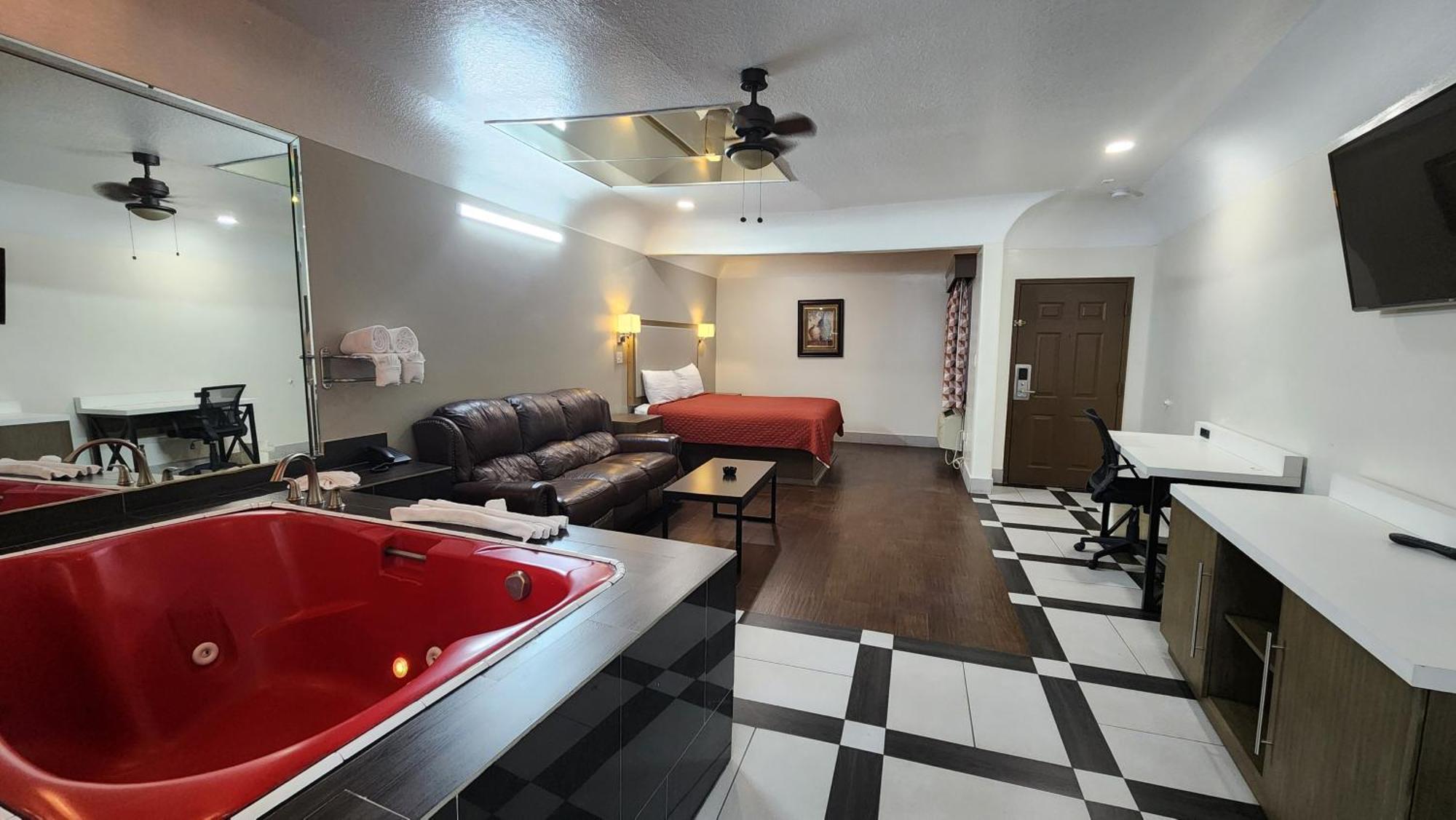 Scottish Inn & Suites Sam Houston Parkway Luaran gambar