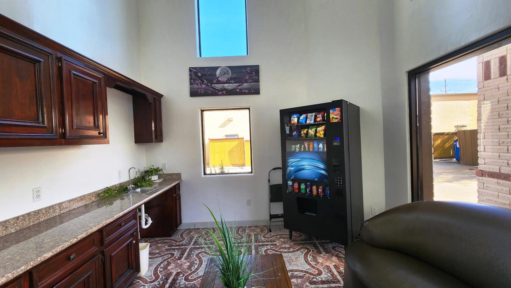 Scottish Inn & Suites Sam Houston Parkway Luaran gambar