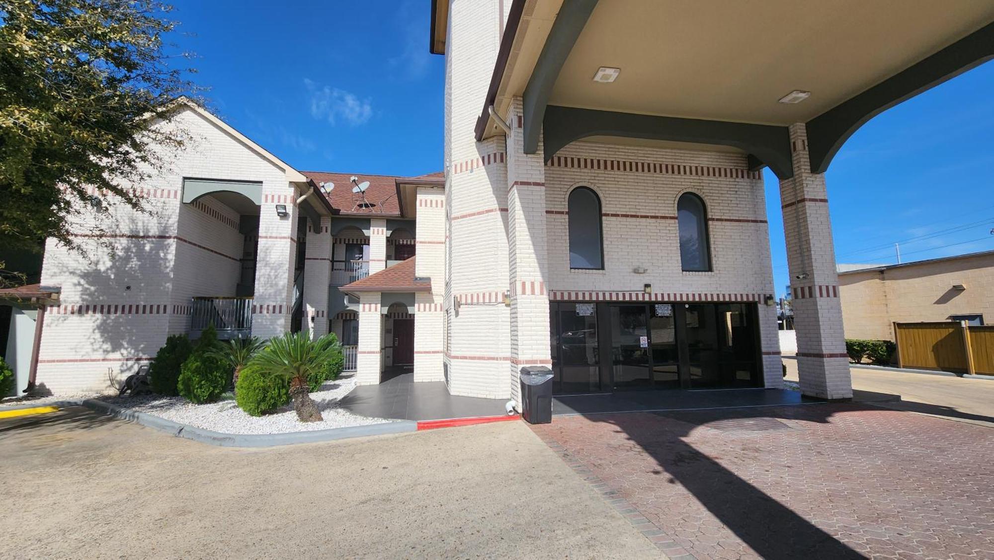 Scottish Inn & Suites Sam Houston Parkway Luaran gambar
